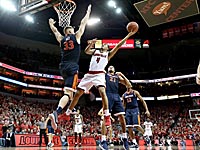 Баскетбол. Виргинцы совершили чудо: победили, проигрывая за 0.8 с до финальной сирены 62:66