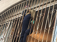 В Иерусалиме, на улице Маавар а-Митла, повесили куклу в виде солдата ЦАХАЛа