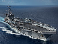 Впервые с окончания Вьетнамской войны американский авианосец нанес визит во Вьетнам