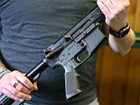 Полуавтоматическая винтовка AR-15   