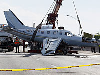Частный самолет совершил экстренную посадку в торговом центре  штата Флорида