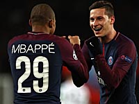 Мбаппе забил два мяча. 