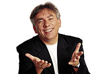 

Ян Левинзон в спектакле для женщин 