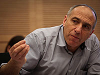 Охранник с площади у Стены плача пожаловался в полицию на депутата Кнессета