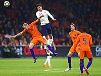 Голландцы проиграли англичанам, поляки - нигерийцам