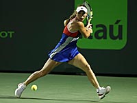 Скандал на турнире в Майами: фанаты оскорбляли Каролин Возняцки и желали смерти ее родителям