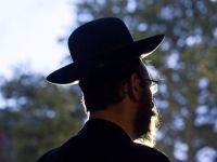 Суд Цюриха приговорил неонациста к двум годам тюрьмы за оскорбление еврея