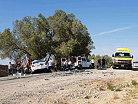 В Хайфе перевернулся грузовик, двое пострадавших