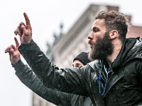 Знаменитый футболист Джулиан Эдельман предотвратил  