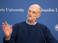 В Аргентине совершено нападение на нобелевского лауреата Майкла Росбаша