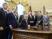 Представитель СНБ при Белом доме Майкл Энтон уходит в отставку