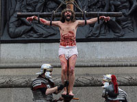 Страстная пятница в Англии: паломничество за сотни километров. Фоторепортаж 
