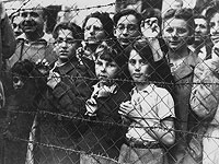 Пережившая Холокост – соседям: ваши собаки напоминают мне ужасы Освенцима