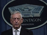 Министр обороны США Джеймс Мэттис выступает с заявлением об ударе по целям в Сирии. 13 апреля 2018 года