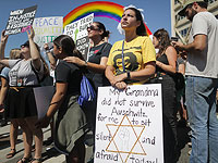 Опрос:  около половины