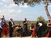 Леонард Бернстайн, классика и песни из итальянских кинофильмов в Абу-Гош