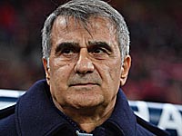 Матч полуфинала Кубка Турции прерван после того, как тренеру