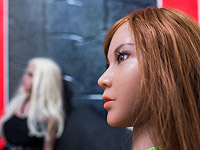 В Москве открывают первый в России легальный бордель с роботами