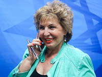 Министр Ландвер отправляется в Москву для участия в торжествах, посвященных 70-летию Израиля