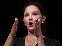 Эшли Джадд подала иск против Харви Вайнштейна за ущерб ее карьере
