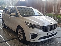 На израильском рынке поступила в продажу обновленная версия Kia Carnival