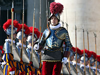 Швейцарская гвардия Ватикана переходит на принтерные 3D шлемы