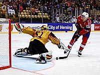 Шведы победили чехов, норвежцы -  в серии буллитов немцев