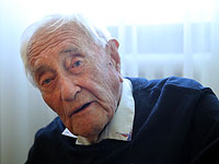 Престарелый профессор экологии  прибыл в Швейцарию,   чтобы умереть