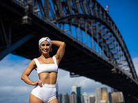 Mercedes-Benz Fashion Week: купальники и платья в преддверии зимы. Фоторепортаж 
