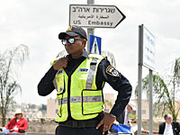 Возле посольства США в Иерусалиме митингуют левые активисты