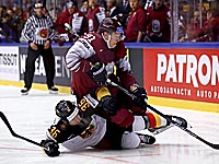 Чемпионат мира: шведы выходят в плэй-офф. Латвийцы победили немцев