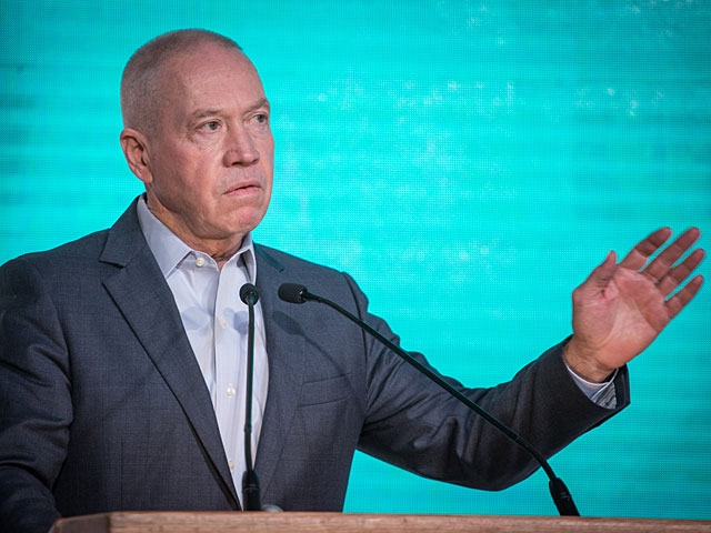 Йоав Галант  