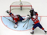 В четвертьфинале чемпионата мира россияне сыграют с канадцами