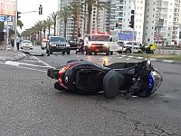 ДТП в Холоне, тяжело травмирован мотоциклист