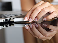 СМИ: сотрудница оборонной компании потеряла флеш-накопитель с секретной информацией