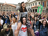 Ирландия проголосовала за легализацию абортов