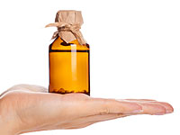 На заседании комиссии Кнессета по здравоохранению мужчина выпил флакон гашишного масла