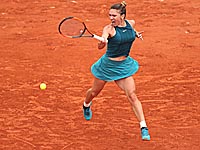 Симона Халеп вышла в финал Открытого чемпионата Франции и останется первой ракеткой мира