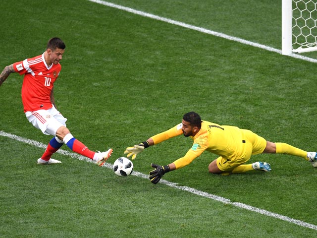 Некоторых игроков сборной Саудовской Аравии накажут за разгром в стартовом матче