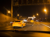 Такси въехало в толпу людей в центре Москвы; предположительно, речь идет о ДТП