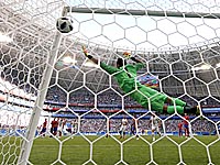 Бывший голкипер 