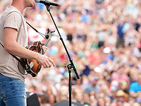 На фестивале в Голландии автобус сбил людей: один погибший, трое раненых