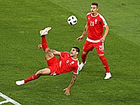 В Калининграде швейцарцы победили сербов