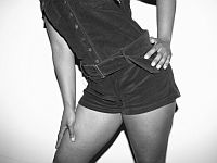 Новая летняя форма женщин-полицейских в Ливане: провокационная сексуальность