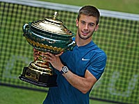 Сенсация в Галле. Федерер проиграл Чоричу и утратил звание первой ракетки мира