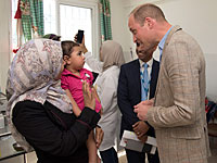 В Джалазуне кортеж принца Уильяма подвергся 