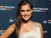 Супермодель из ЮАР лишилась контракта за поддержку Израиля
