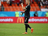 Как выйти в лидеры, поваляв дурака в двух матчах: датчане вновь выстояли