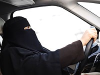 В Саудовской Аравии арестован юноша, занимавшийся дрифтингом в женской одежде