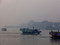 Крушение парома у берегов Индонезии: есть жертвы